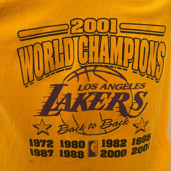 2001 World Champion LA Lakers Back to Back T-Shirt - Picture 3 of 12